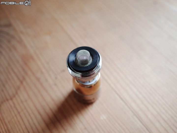 點我看大圖 開箱|MIT主婦廚房必備小物|MiniBle Q微氣泡起波器-轉向版