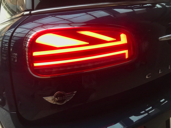 分享 不知是否為全台首發 2016 Mini Cooper S Clubman(F54) 更換Union Jack尾燈