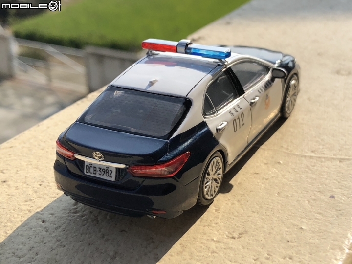 1/43 苗栗縣警局交通隊豐田 2019 Camry 巡警車