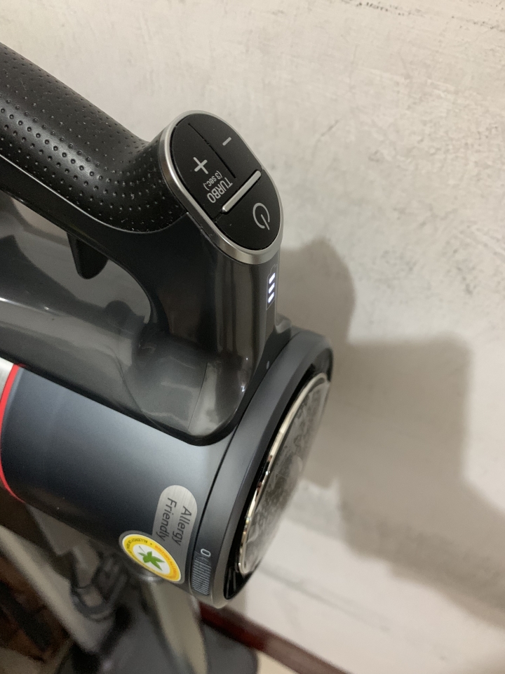 《LG A9+濕拖無線吸塵器》試用心得--親子家庭