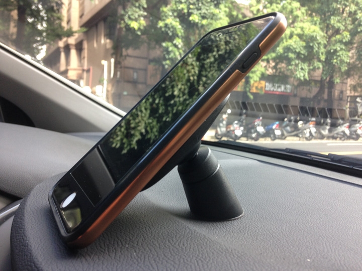 聊聊moshi SnapTo 磁吸無線充電手機車用支架 & iGlaze SnapTo手機保護殼