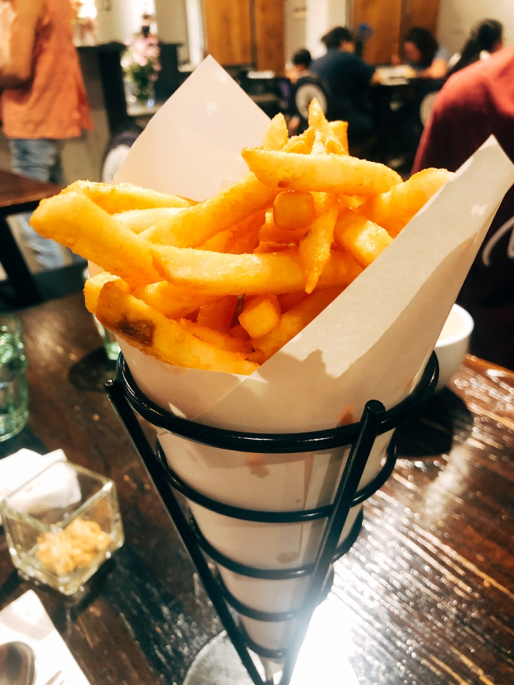 南方小鎮的藍帶餐廳