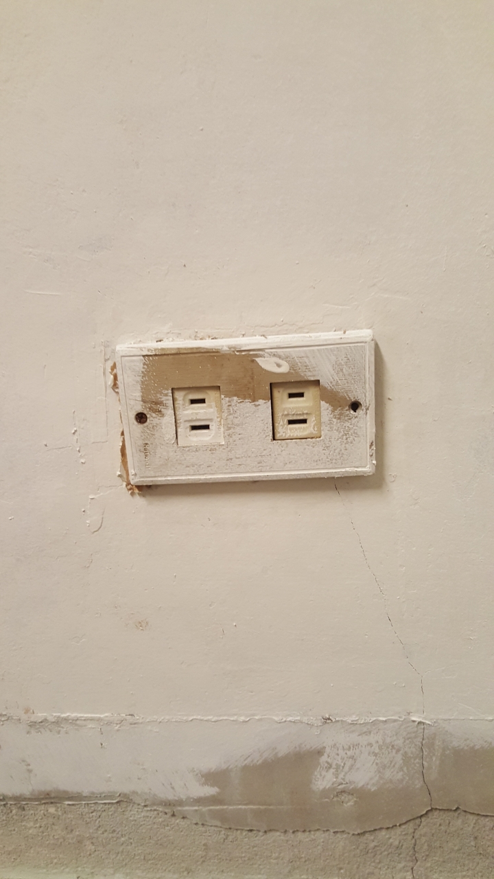《開箱》省錢 純手工DIY 大改造房間 無印風 (其實就是買無印SUS層架而已XD)