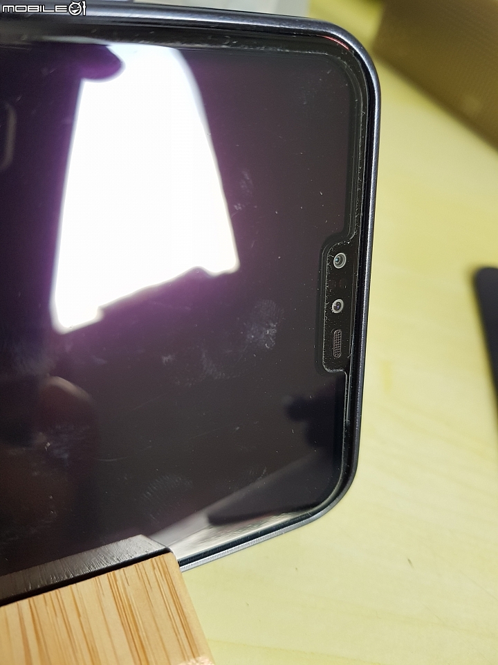 點我看大圖 LG V40七款手機殼分享