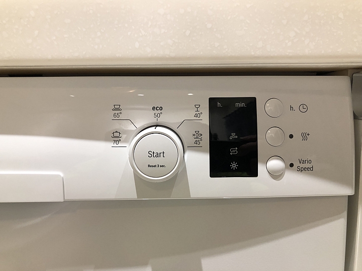 點我看大圖 BOSCH入門款洗碗機-SMS53E12TC 使用開箱 (文多圖少)-新增與Costco銷售機種差異圖