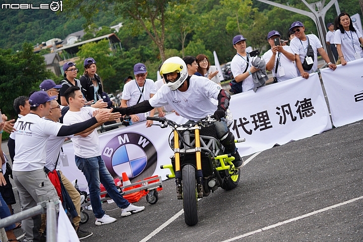 BMW Motorrad Days 2019 重機大會師！李佳薇現場演唱、R 75 二戰古董車來台！