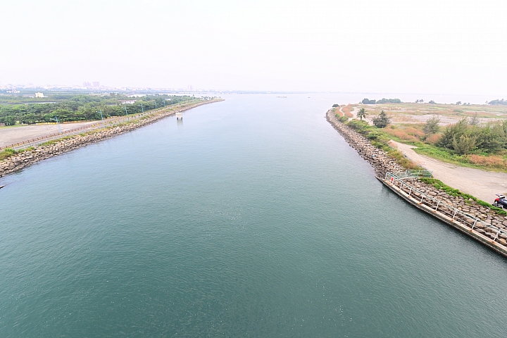 點我看大圖 Z7+Sigma 14mm F1.8從ISO200到ISO1250在車城拍銀河