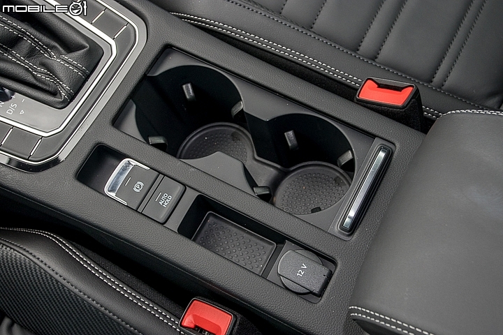 Volkswagen Passat Variant 330TSI R-line 30 Million Edition 試駕 質感配備更精進的優質旅行車