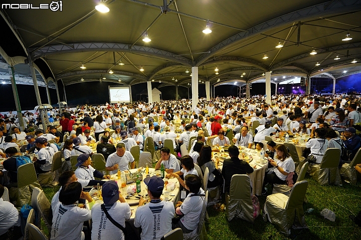 BMW Motorrad Days 2019 重機大會師！李佳薇現場演唱、R 75 二戰古董車來台！
