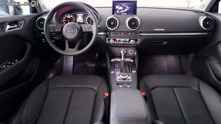 [開箱]  2019 Audi A3 sportback 35 TFSI premium