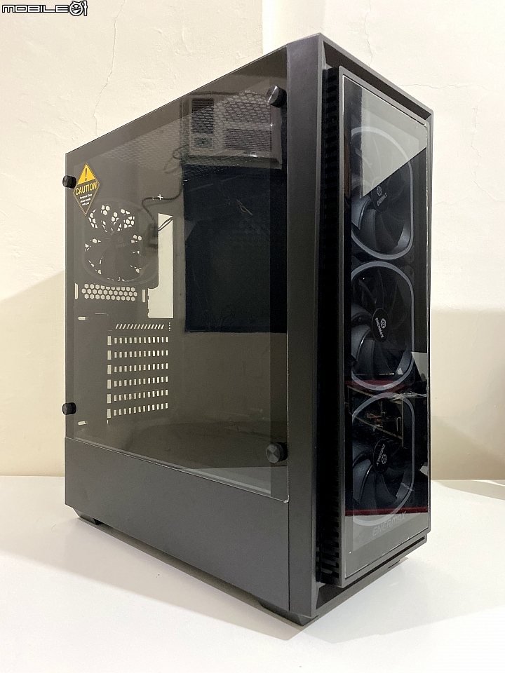 [開箱] ENERMAX 星光戰士  SF30 機殼 (圖多)