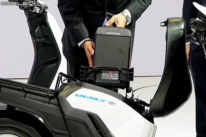 【TMS2019】HONDA 交換電池貨運用電動機車 BENLY e: & GYRO e: 正式亮相！二輪三輪都可用電！