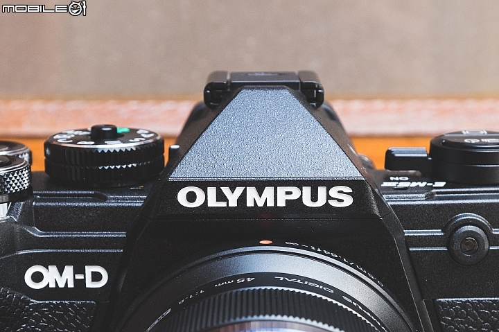旗艦規格下放 Olympus E-M5 III 人像實拍 + 動手玩!