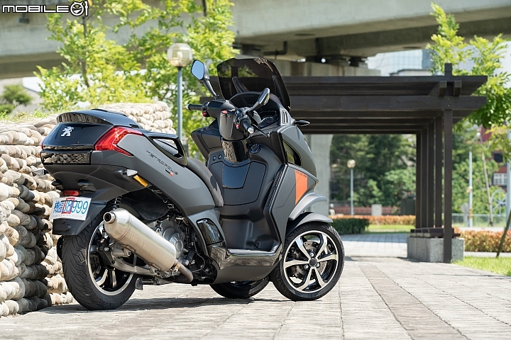 PEUGEOT METROPOLIS 400 RX-R 試駕 法系三輪車全台首試