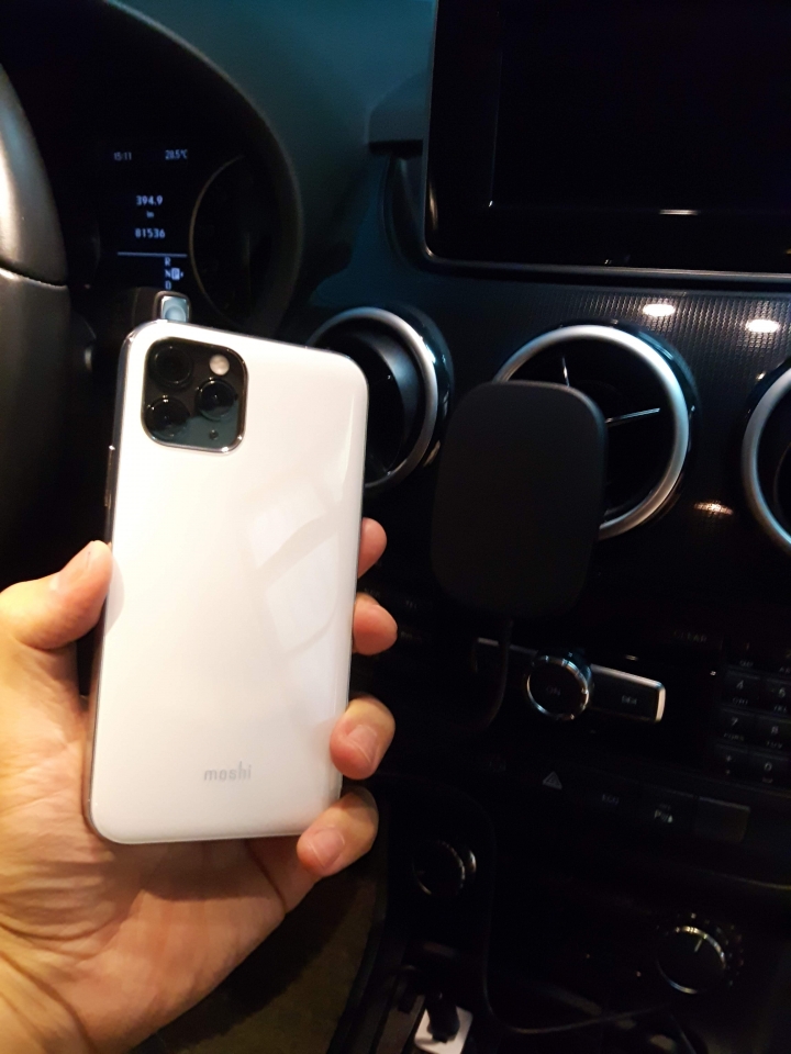 SnapTo™ 磁吸無線充電手機車用支架實測試用心得