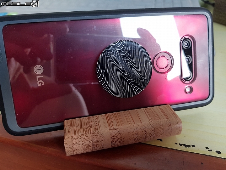 點我看大圖 LG V40七款手機殼分享
