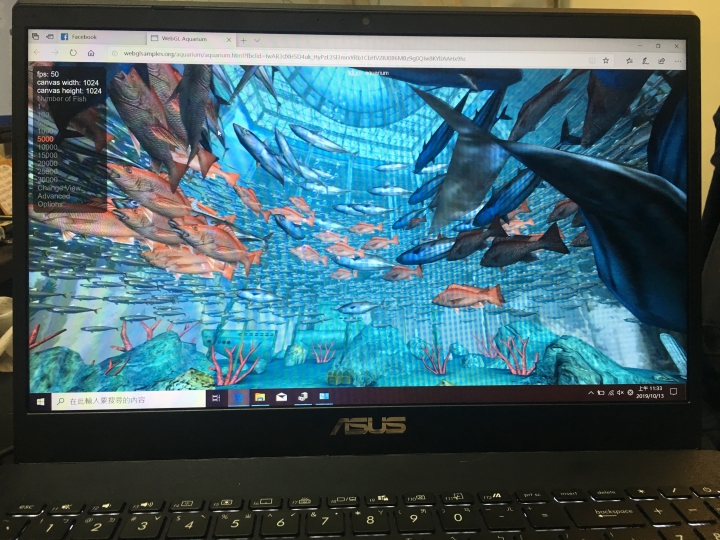 ASUS X571開箱(偷渡室友的X560小比較)