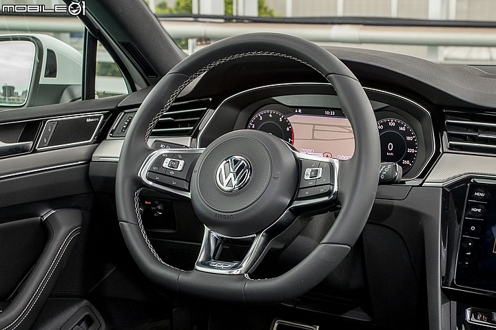Volkswagen Passat Variant 330TSI R-line 30 Million Edition 試駕 質感配備更精進的優質旅行車