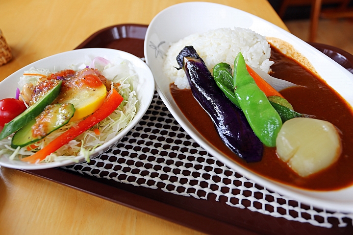 [6D+Osmo Pocket] 夏日北海道自由行Part 3--富良野 田園咖哩飯/富田農場/哈密瓜工房/KUMAGERA