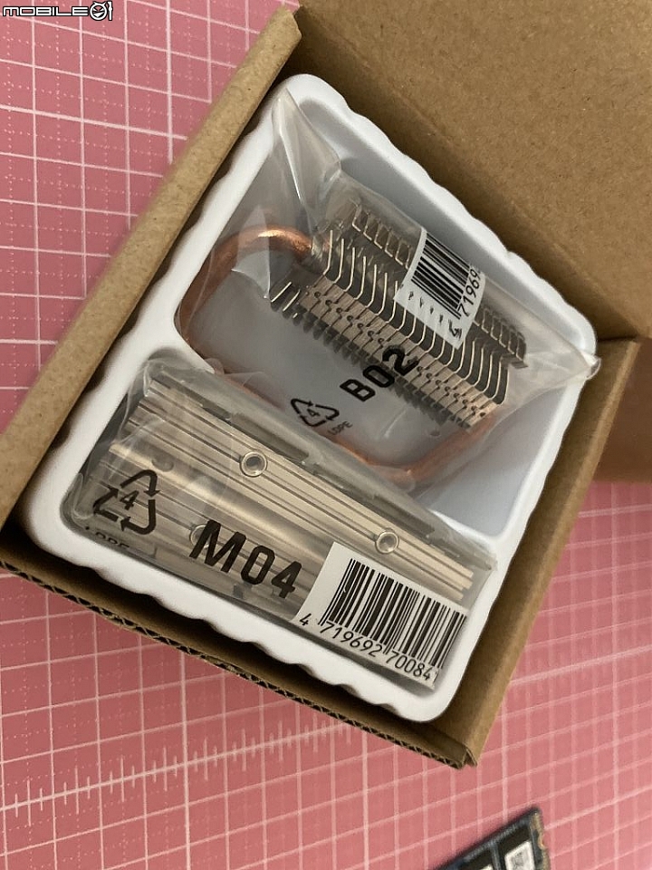 [開箱] 高熱 Gen4 SSD 救星，快睿 Frostbit M.2 熱導管散熱片