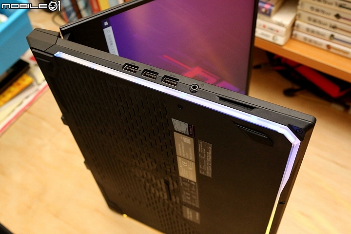 點我看大圖 換換病大爆發! ROG STRIX HERO III心得分享