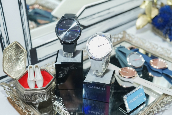 Garmin 全新一代敲敲錶 vivomove 系列發表!女神莫允雯也好心動