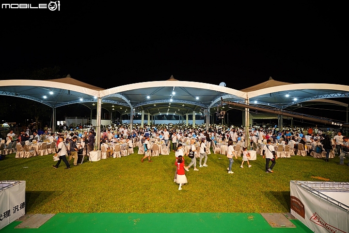 BMW Motorrad Days 2019 重機大會師！李佳薇現場演唱、R 75 二戰古董車來台！