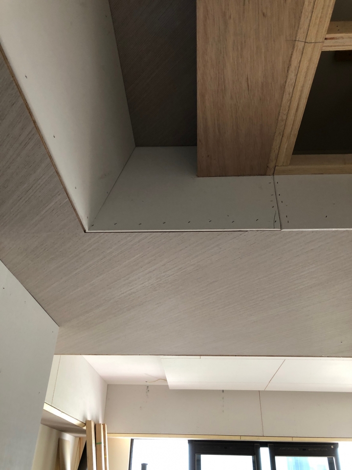【開箱】光與影、黑白灰 台中逢甲 4房 重點裝潢 好 ~~~ 不簡單 ( 純看裝潢內容 )