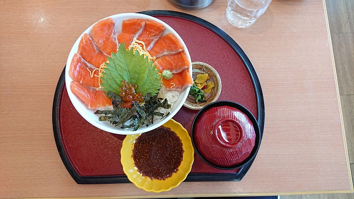 點我看大圖 九州行D2 老爸的兩天右駕體驗 是海邊!!!-----絲島市一日遊 feat. 手機&EOSM(上)