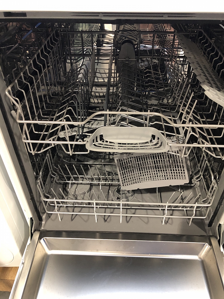 點我看大圖 BOSCH入門款洗碗機-SMS53E12TC 使用開箱 (文多圖少)-新增與Costco銷售機種差異圖
