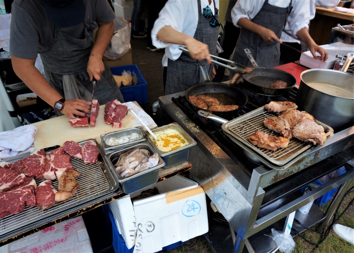 〔美食新語〕城市野營嘉年華美食大飄香