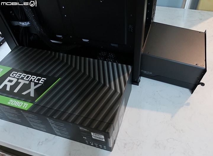 點我看大圖 超軟 UltraFlex排線 Fractal Design ION+ 860P 白金全模10年保開箱