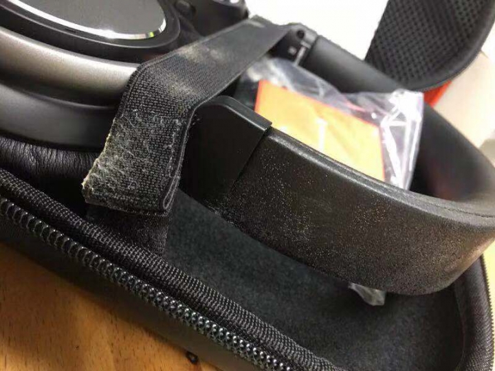 網購TaoTronics TT-BH046 (Soundsurge 46) 降噪耳罩耳機 拆封發現發霉