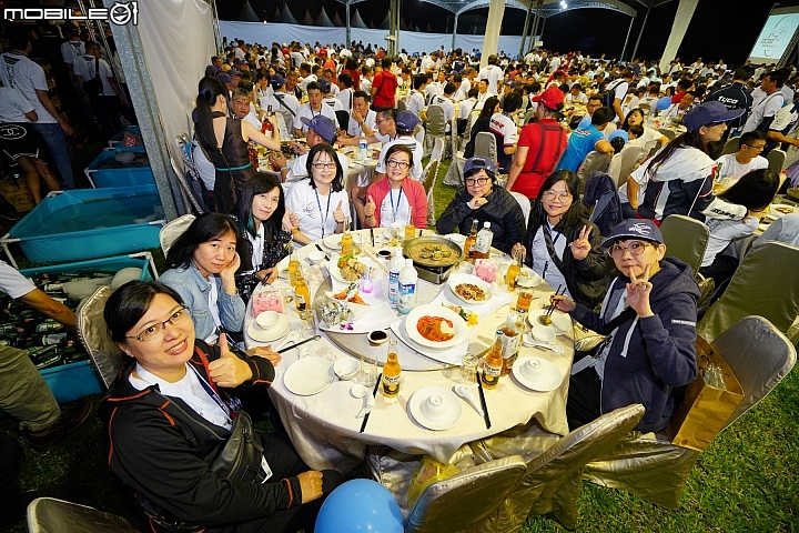 BMW Motorrad Days 2019 重機大會師！李佳薇現場演唱、R 75 二戰古董車來台！