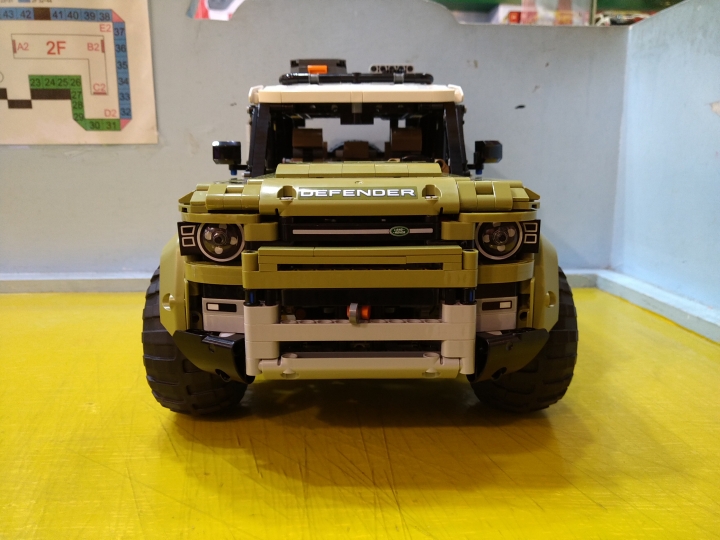 [ LEGO Technic ] 42110 Land Rover Defender 開箱