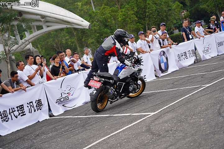 BMW Motorrad Days 2019 重機大會師！李佳薇現場演唱、R 75 二戰古董車來台！
