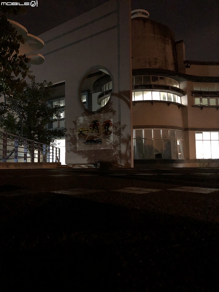 iPhone 8plus 夜視軟體 NeuralCam