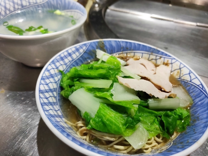 三民區保安宮旁孝順街，高cp值滷味、陽春麵