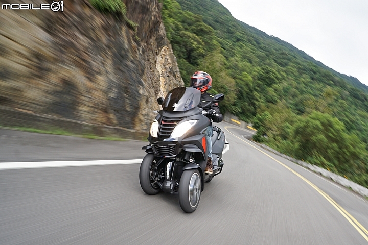 PEUGEOT METROPOLIS 400 RX-R 試駕 法系三輪車全台首試