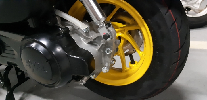 Z1 attila 雙碟CBS入手簡單開箱
