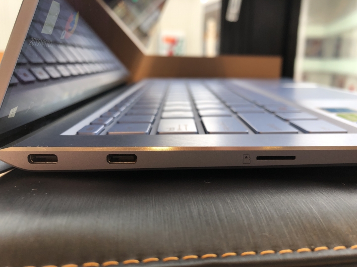 點我看大圖 ASUS Zenbook S13 UX392 x日本合掌村隨興開箱文
