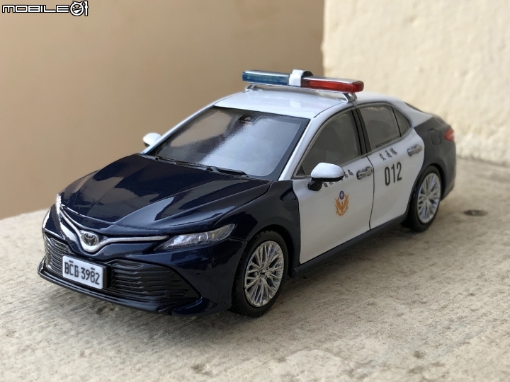 1/43 苗栗縣警局交通隊豐田 2019 Camry 巡警車