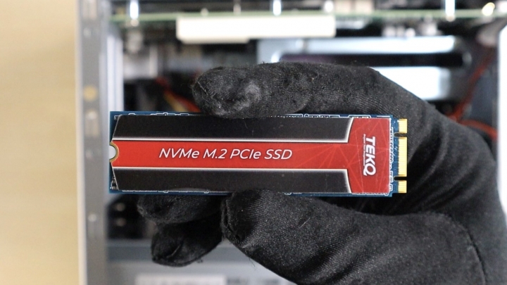 NAS 安裝兩條 M.2 SSD,QNAP TVS-672N 與 TEKQ NVMe M.2 PCIe SSD