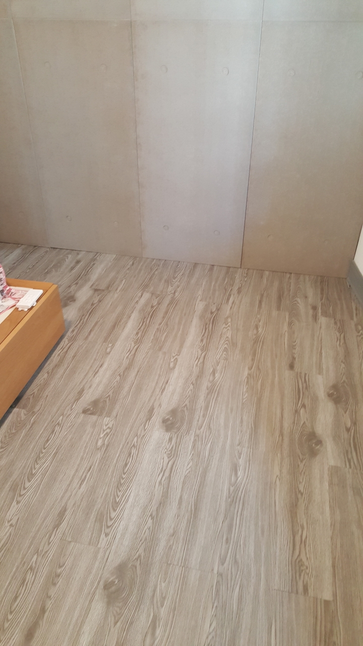 《開箱》省錢 純手工DIY 大改造房間 無印風 (其實就是買無印SUS層架而已XD)
