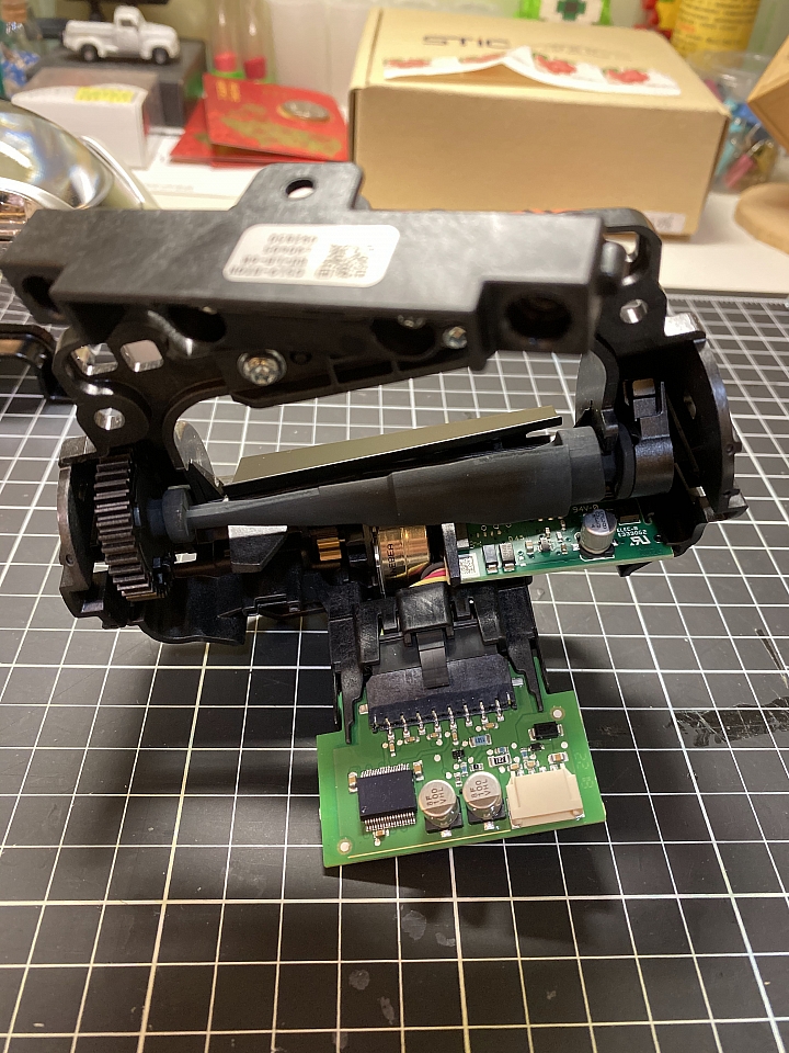 Focus MK4 改上歐洲原廠件LED轉向魚眼頭燈 Adaptive LED