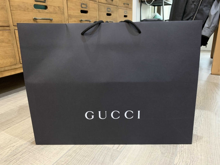 「開箱」GUCCI “GUCCY” 黑色漫天金星懶人鞋
