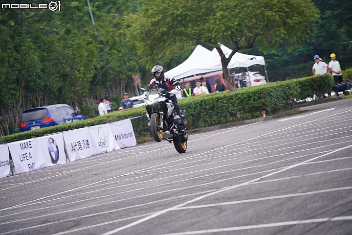 BMW Motorrad Days 2019 重機大會師！李佳薇現場演唱、R 75 二戰古董車來台！