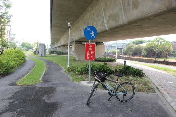 屏 東 單 車 秘 徑 - 單 車 鐵 道 之 旅