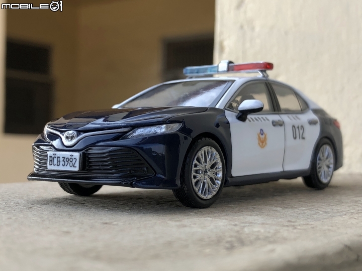 1/43 苗栗縣警局交通隊豐田 2019 Camry 巡警車