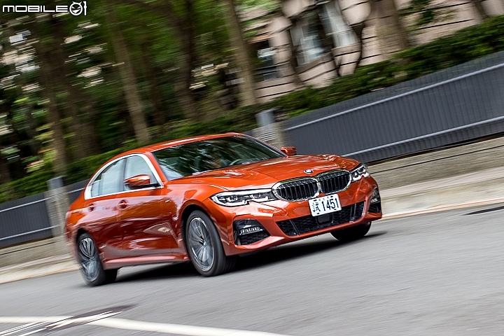 BMW 320i M Sport 試駕 回歸運動特質的入門跑房車